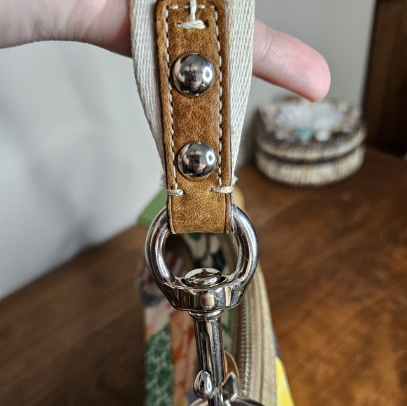 Limited Edition Coach Hampton Patchwork Y2K Small Bag - Picture 3 of 9